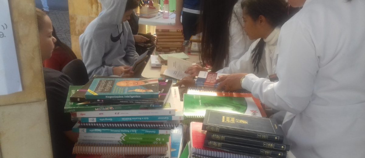 Faculdade Dom Bosco promove atividade relacionada ao incentivo à leitura em Cornélio